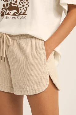Women Rhythm Mazzy Corduroy Short